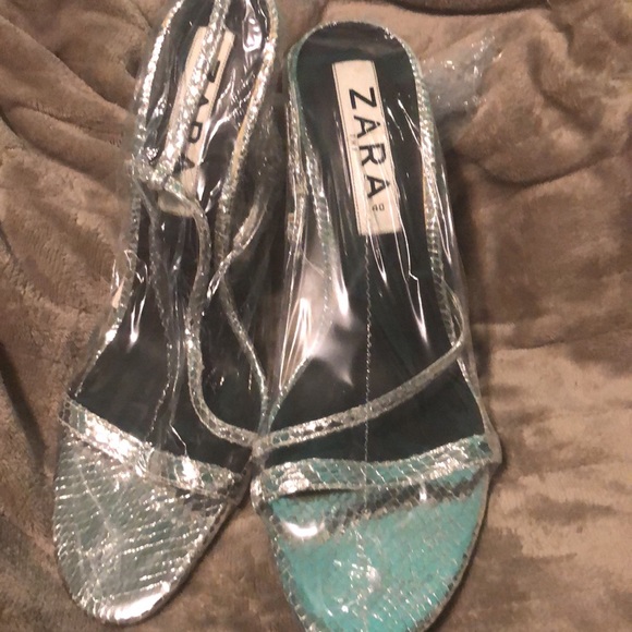 Silver sandal - Picture 3 of 5
